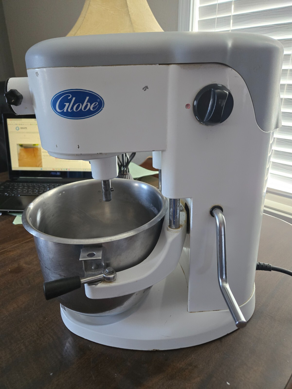 GLOBE SP5 Countertop Mixer w/Stainless Steel Bowl 5qt 10 Speed-Tested/Works