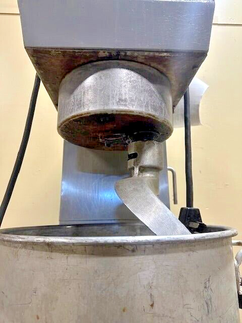 “VULCAN FM-60” HD COMMERCIAL 60 QUART 4 SPEED MIXER WITH BOWL AND J HOOK AUTOMIX
