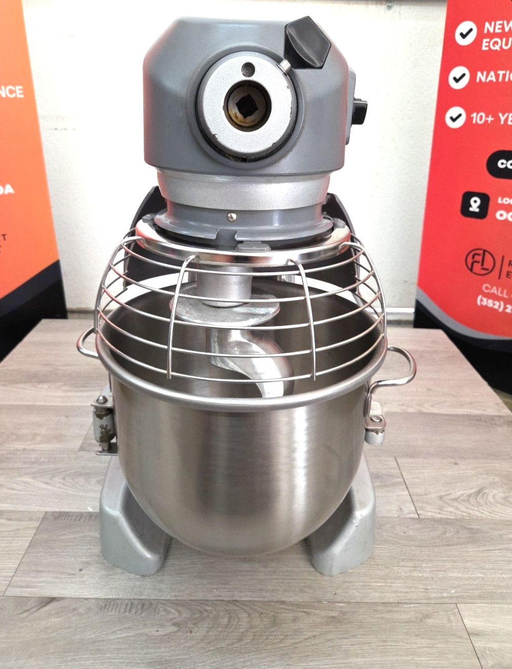 HL200 HOBART 20 Quart Mixer With NEW HOOK and BOWL – 1PH – Watch Running Video!