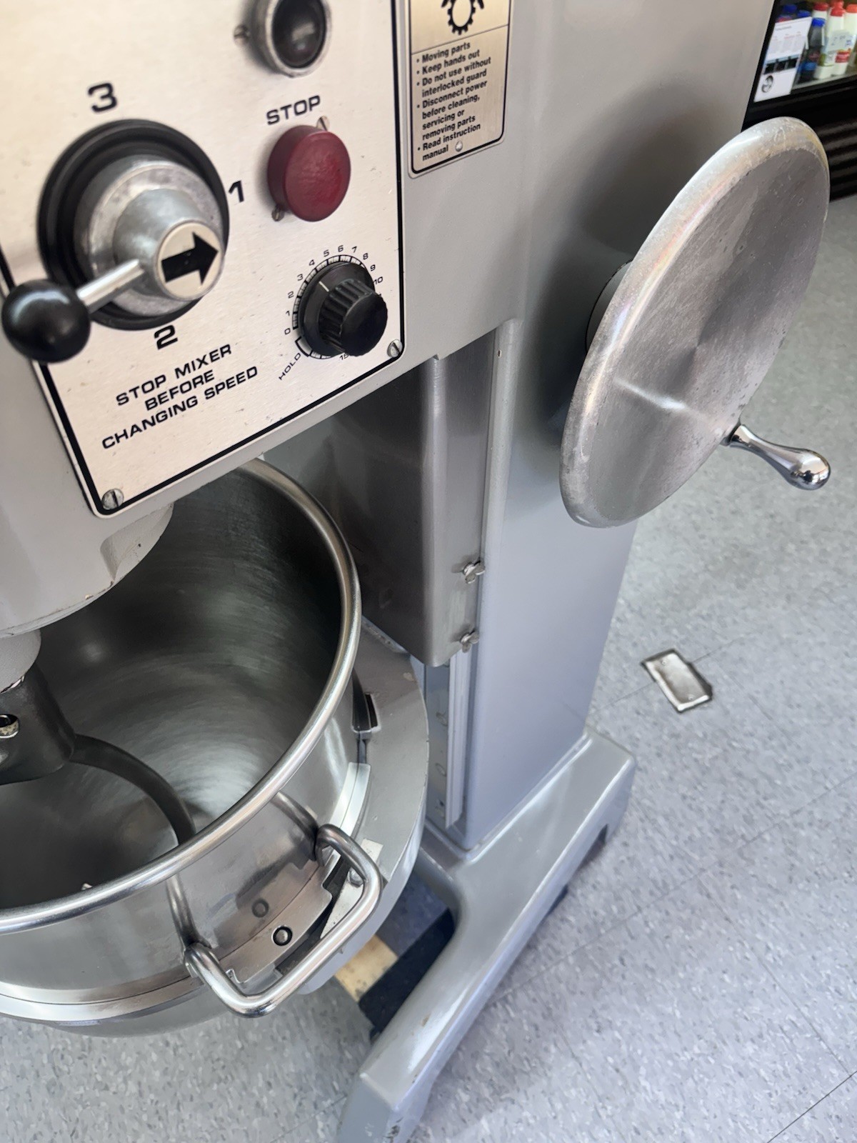 Hobart D340 40 Qt Mixer With 40 Qt SS Bowl & Heavy Duty SS Hook 1.5 HP 3 PH 208V