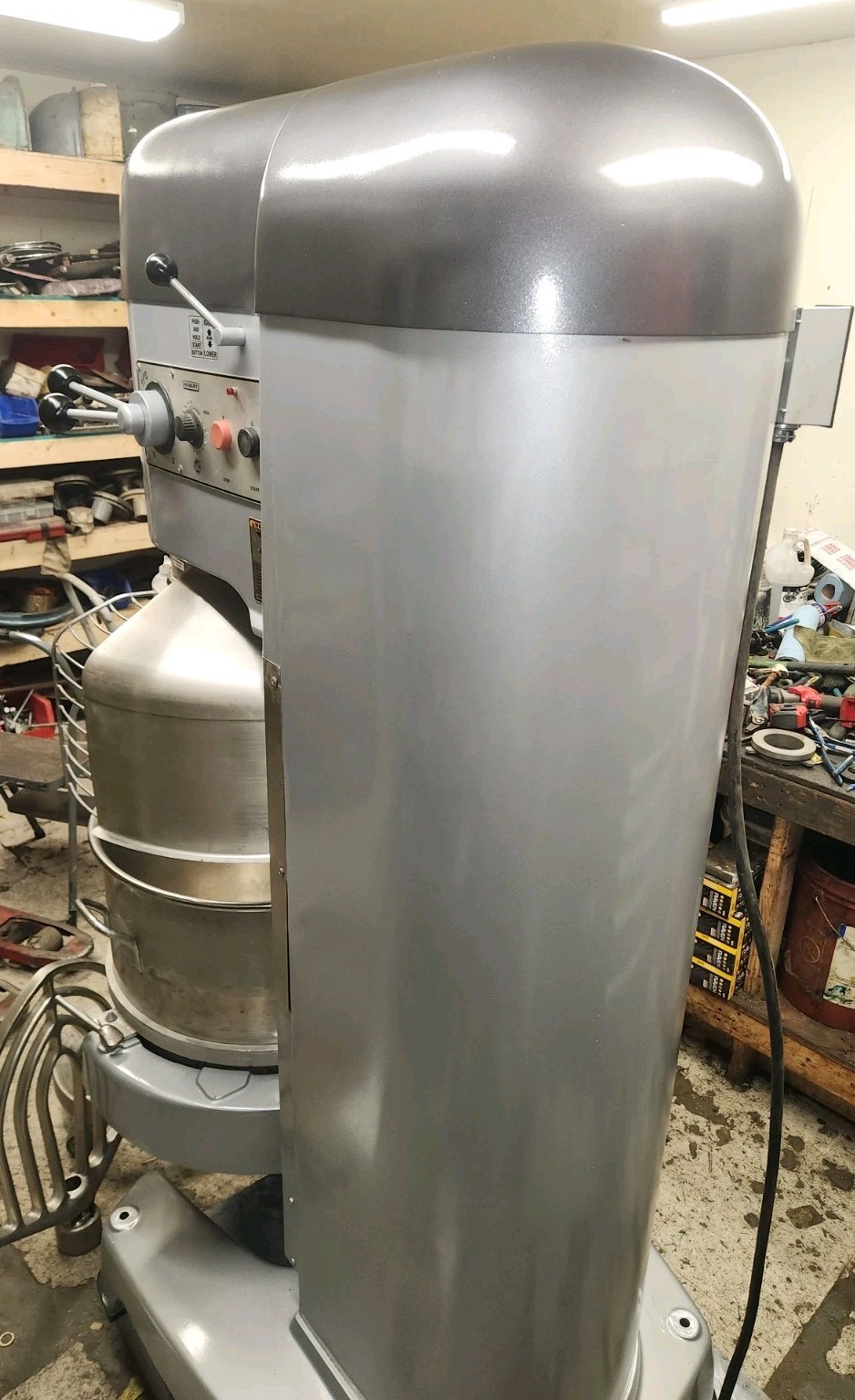 Late Model Hobart 140 Qt V-1401 MIXER 5 HP With Safety Cage