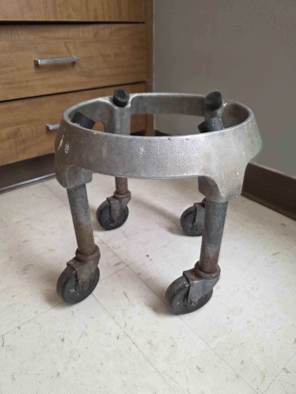 Rare Hobart D300 Mixer Bowl Cart Dolly, Truck. Hobart D300 Parts 30qt Bowl Stand