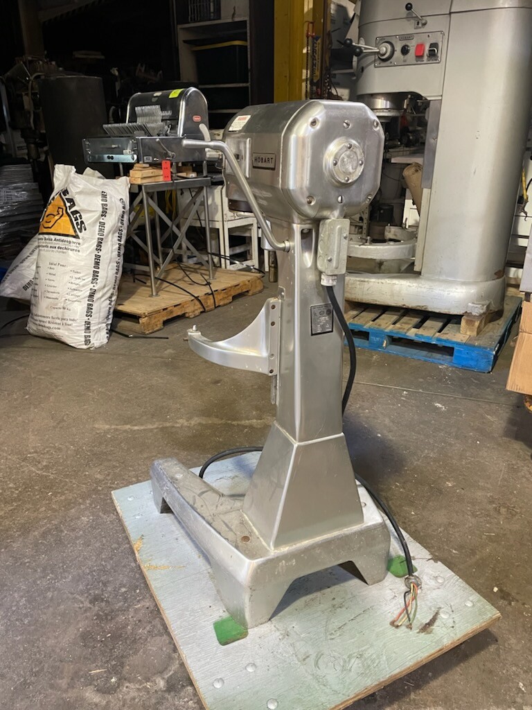 Hobart A200 Deluxe 20 Quart Floor Model Commercial Mixer – 3 Phase