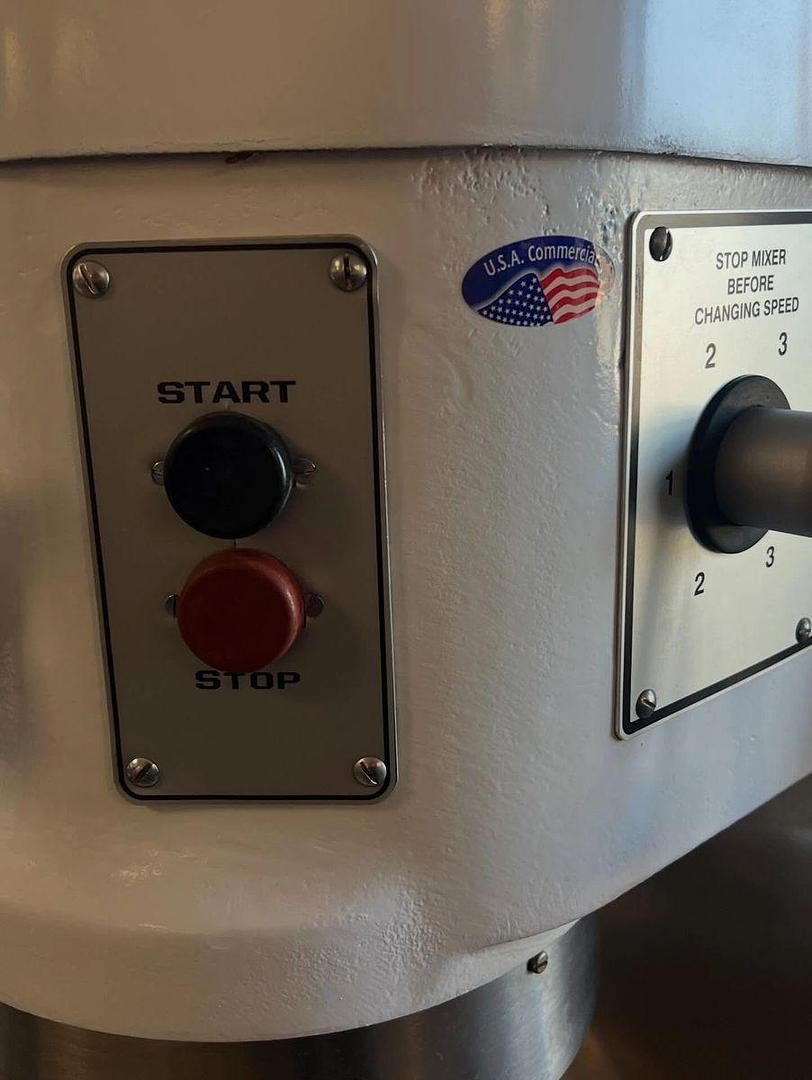 Hobart H-600T 60 Qt MixerHobart H-600T 60 Qt Mixer