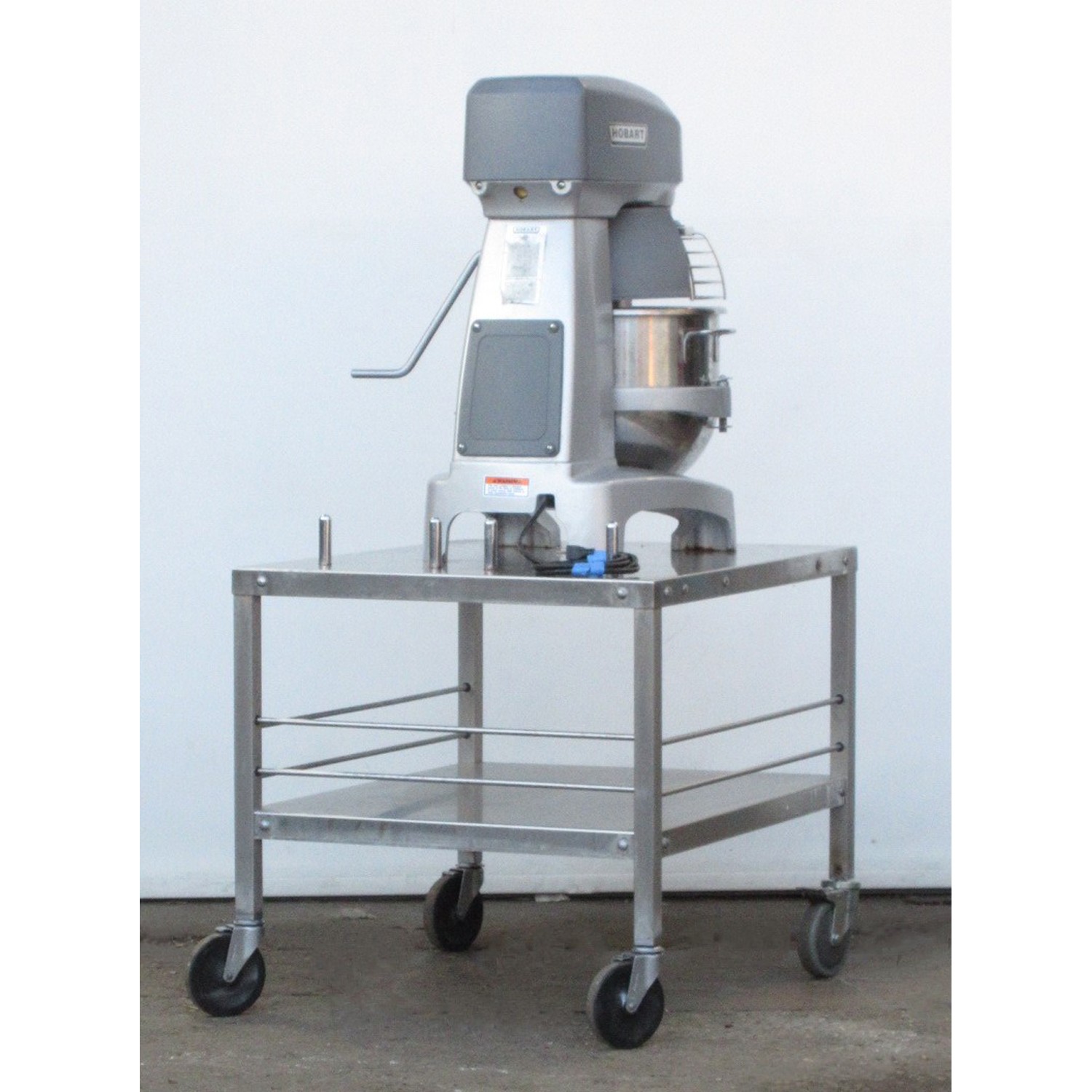 Hobart HL200 20 Qt Legacy Mixer, Bowl And 2 Attachments Included