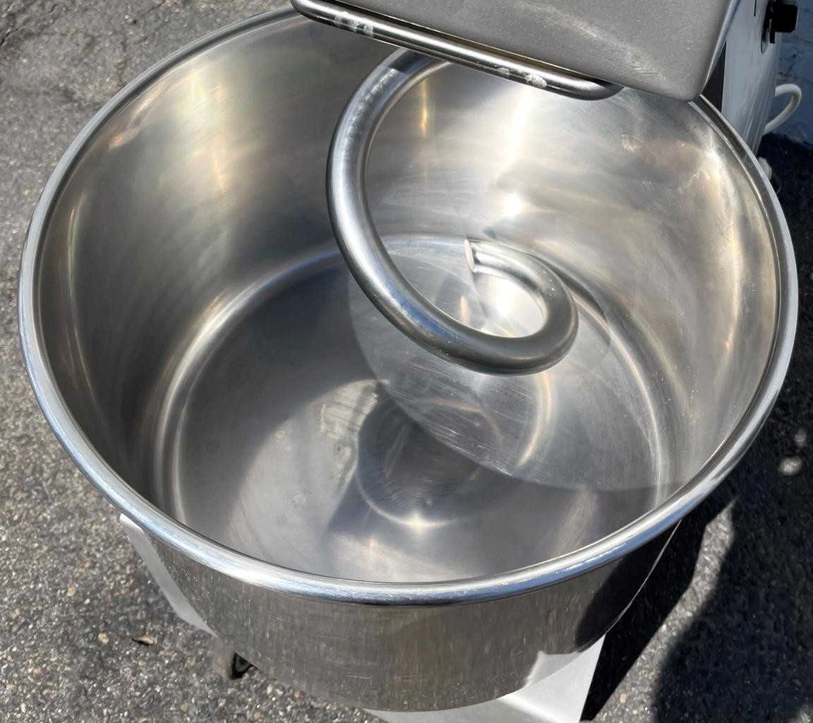 Haussler (SP20) 25 Quart Single Speed Commercial Bakery Dough Food Spiral Mixer