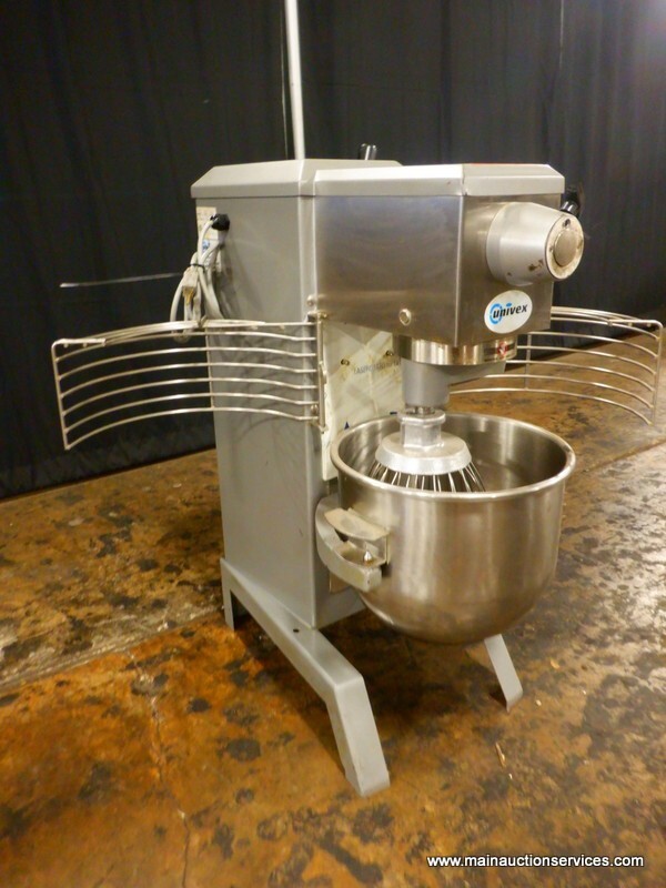 Univex SRM20, 20 Qts Dough Mixer With Bowl, Guard & 1 Attachment