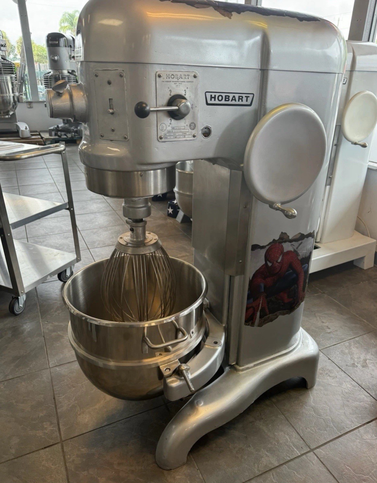 HOBART H600 60 Qt Mixer 1HP 220V 3 Phase Bowl & Whisk Included BEAUTIFUL SHAPE!