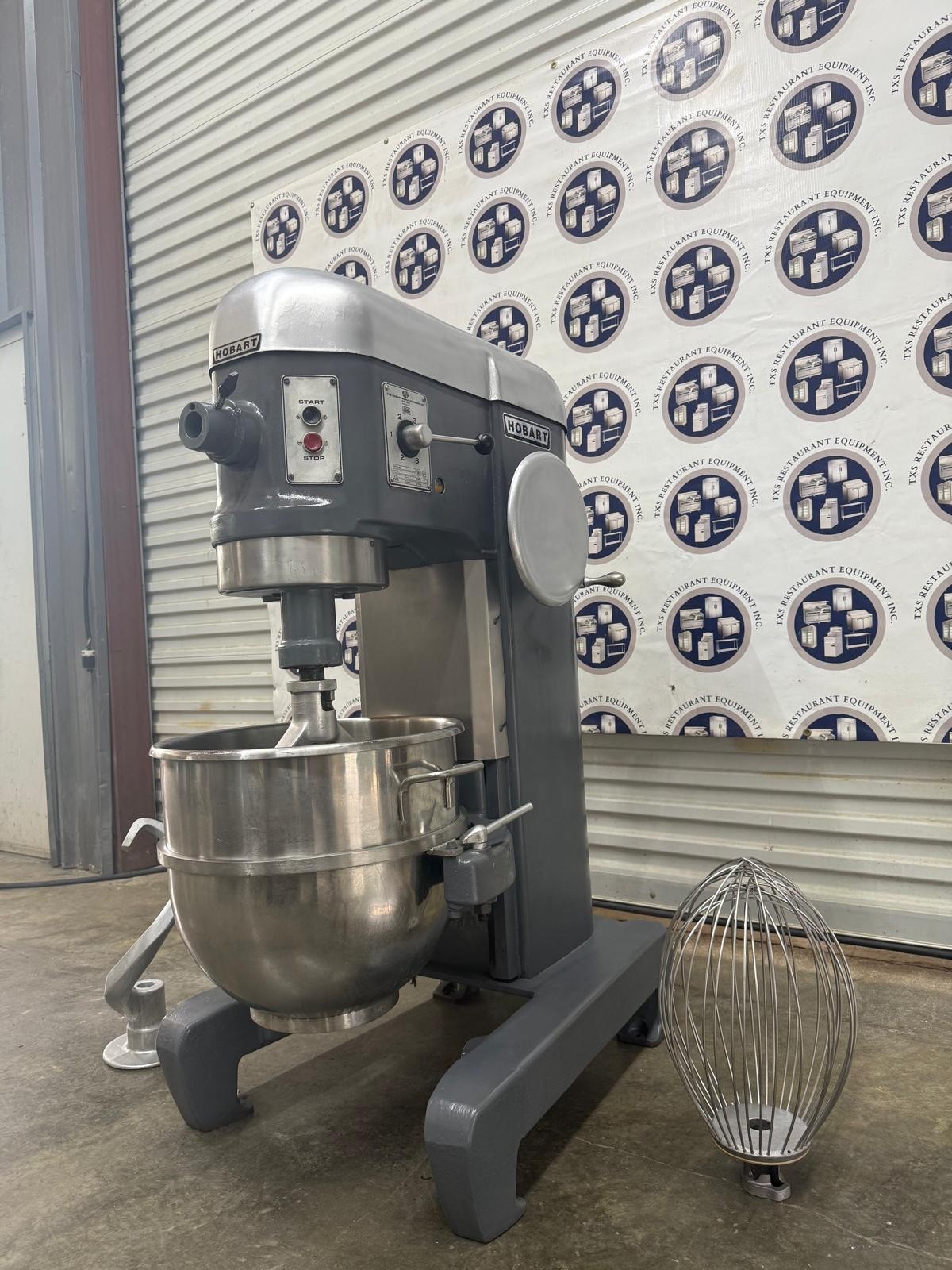 Hobart H600 60 Qt Mixer Bowl And 3 Attachments Included 3phase