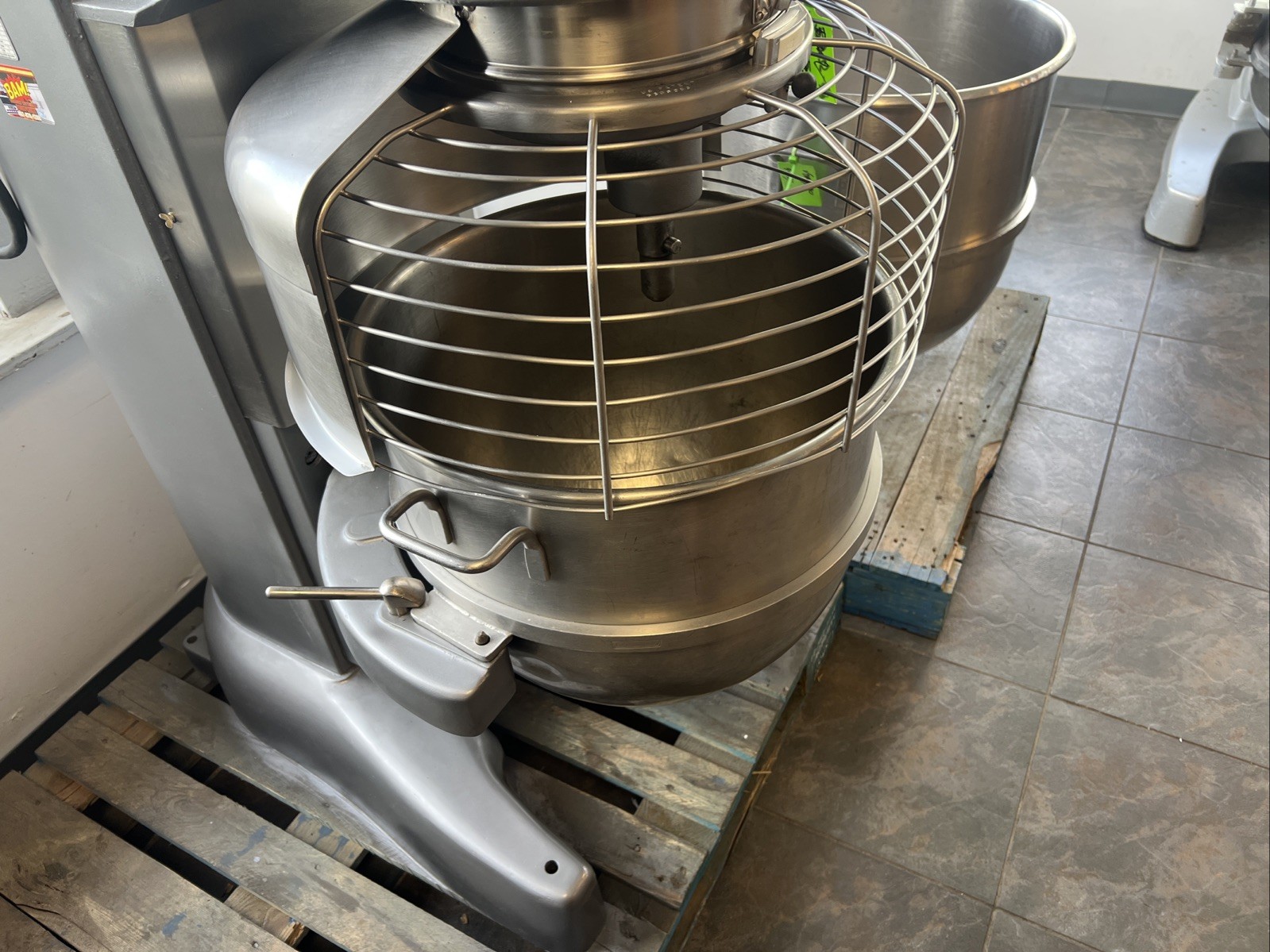 HOBART M-802 3HP STAINLESS STEEL BOWL & HOOK WITH BOWL GUARD 200V/60/1PH