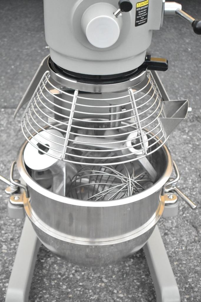 NEW 2025 Globe SP30 30 Qt Dough Mixer S/S Bowl/Guard/Dough Hook/Paddle/Whisk
