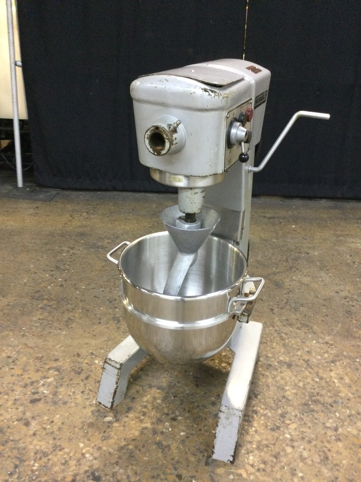 Hobart D-300T 30 Qt Dough Mixer With Bowl 1 Attachment