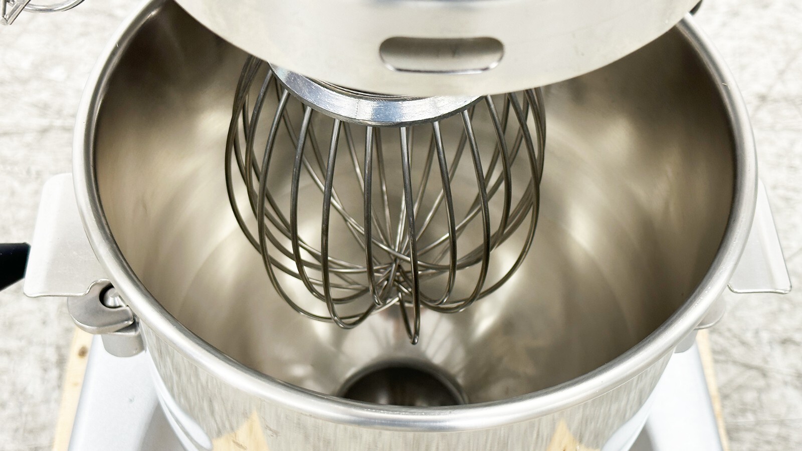 NEW 10 QT Dough Mixer Machine Countertop Bakery Kitchen Equipment 110V NSF ETL