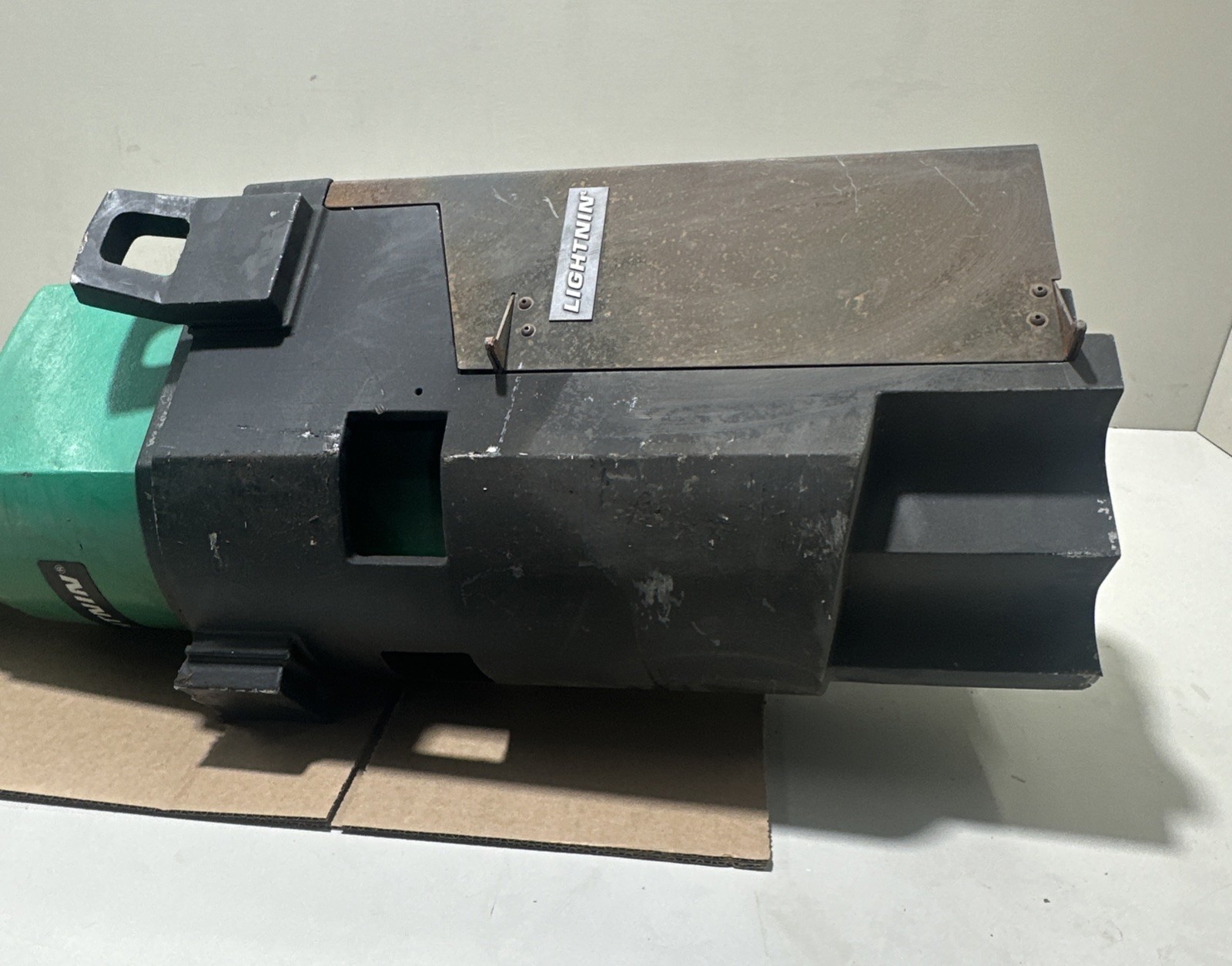 LIGHTNIN VEKTOR 290063 1/3HP W/ VEKTOR V8S25 Mixer Assembly – UNTESTED PREOWNED