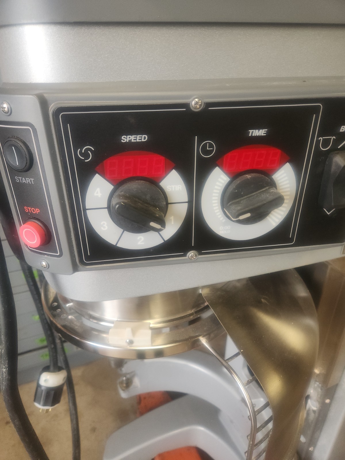 Hobart Legacy HL600 60 QT. Mixer 1 or 3 phase, 200-240V