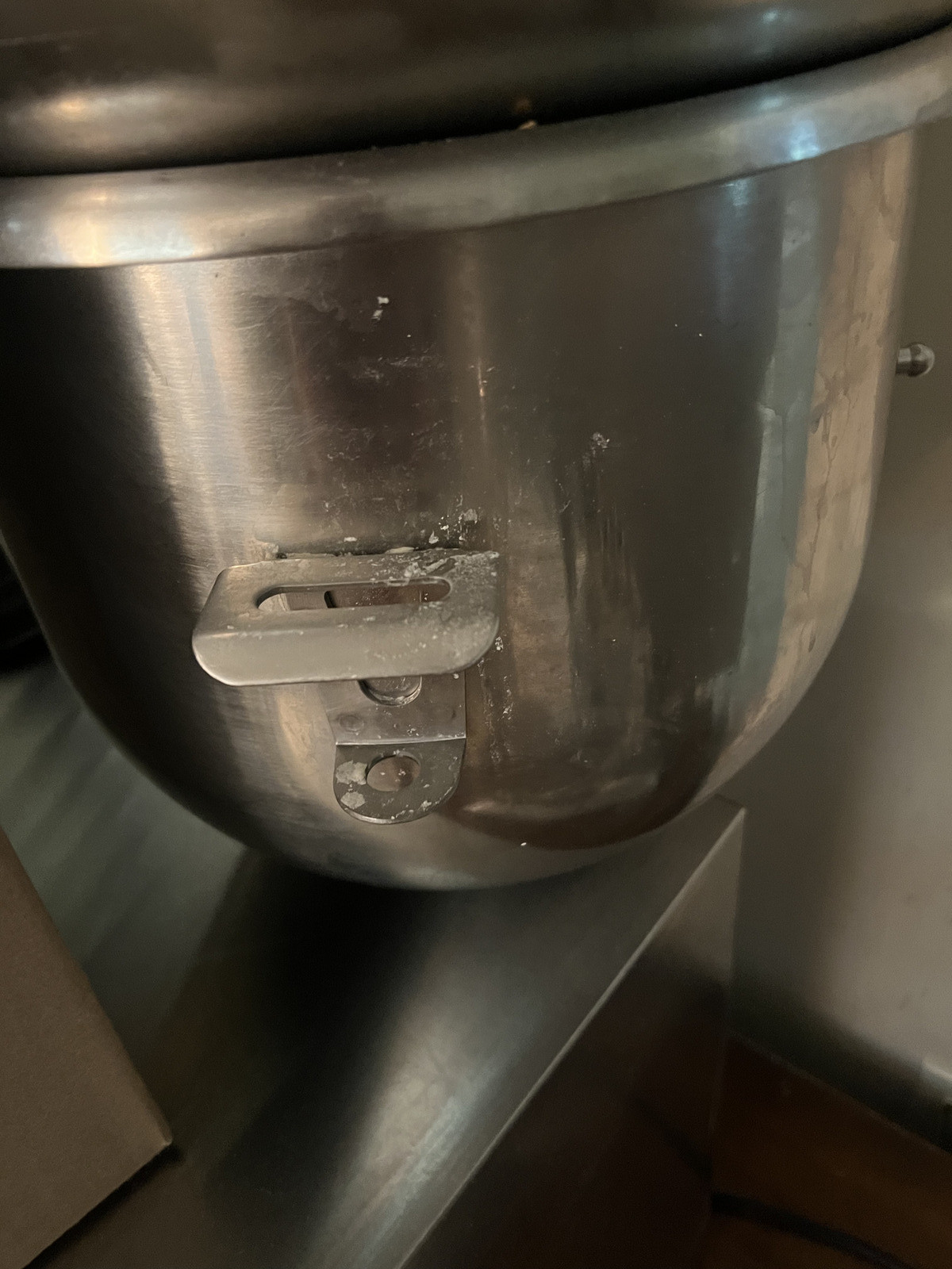 Omcon 20 qt, 3-speed commercial-grade mixer. Silver finish, paddle, whisk