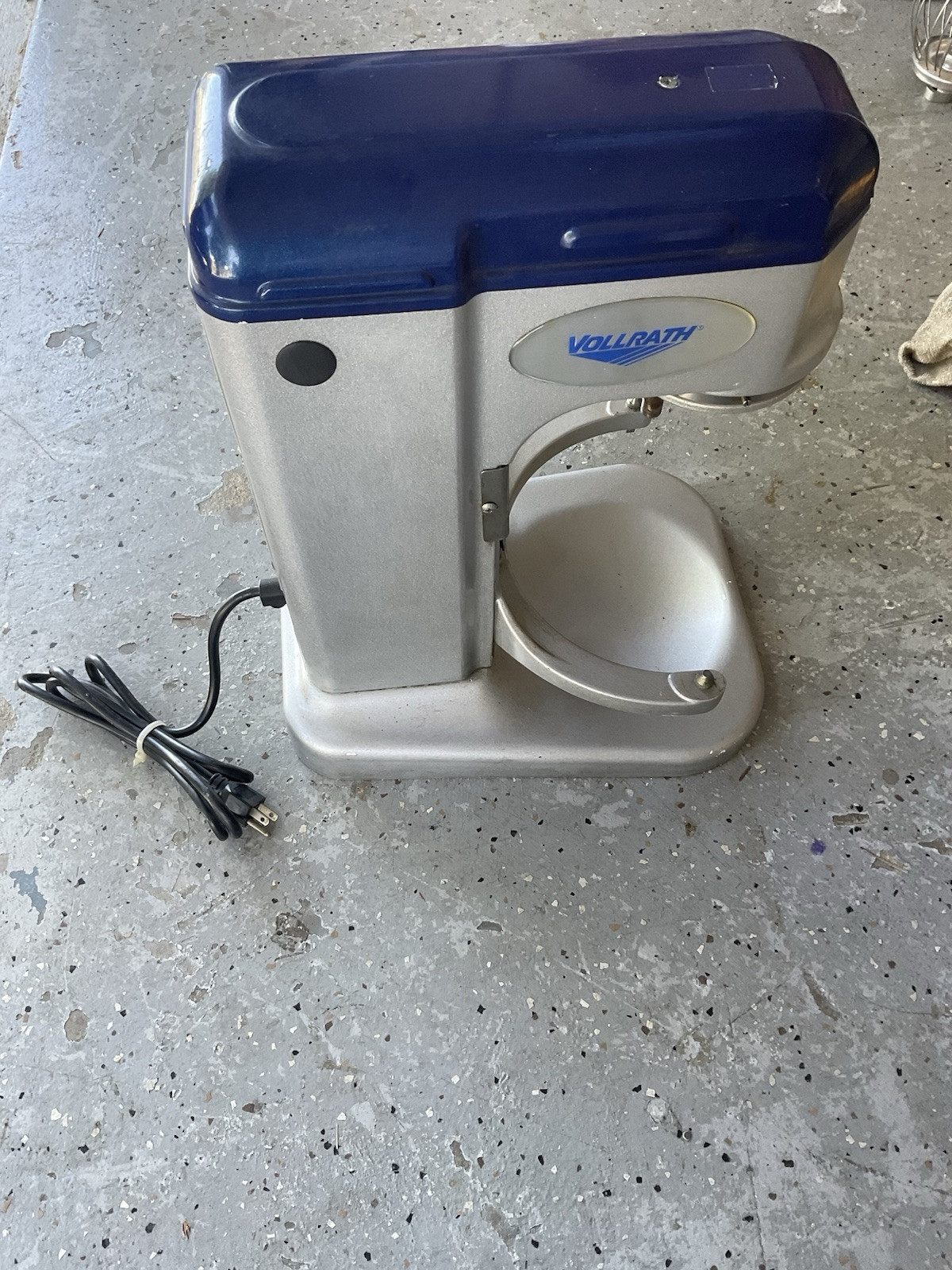 VOLLRATH 40755 7qt COMMERCIAL COUNTERTOP MIXER