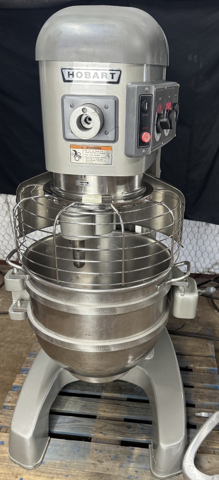 Hobart legacy HL600 60 Qt Bakery Dough Mixer W Guard Bowl Attachment 1 & 3 Phase