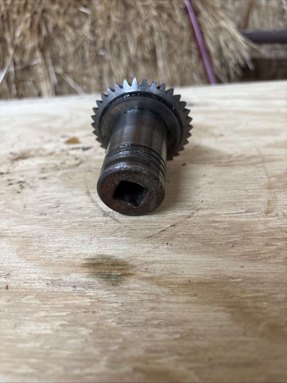 Hobart 00-435065-00002 Bevel Drive Gear And Seal Assembly