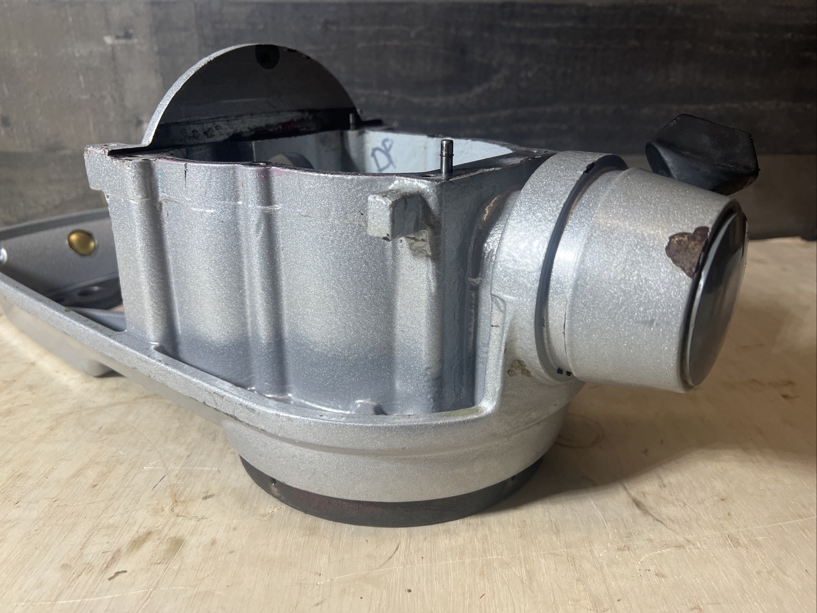 Genuine Hobart HL200 20qt Mixer Gear Case. Offered For Parts/Repair. Please Read