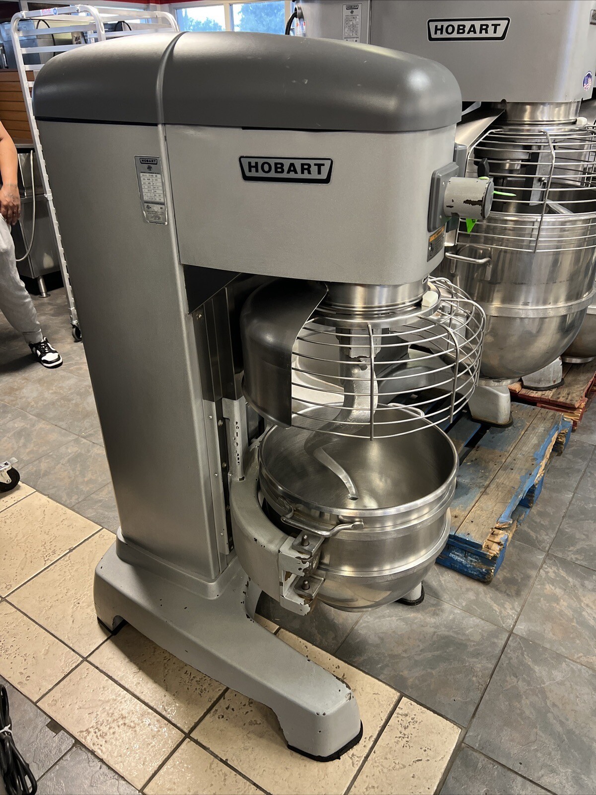 Hobart HL600/662 -60 qt Planetary Mixer -Floor Model, 2.7 hp, 200/240v, 1 Or 3ph