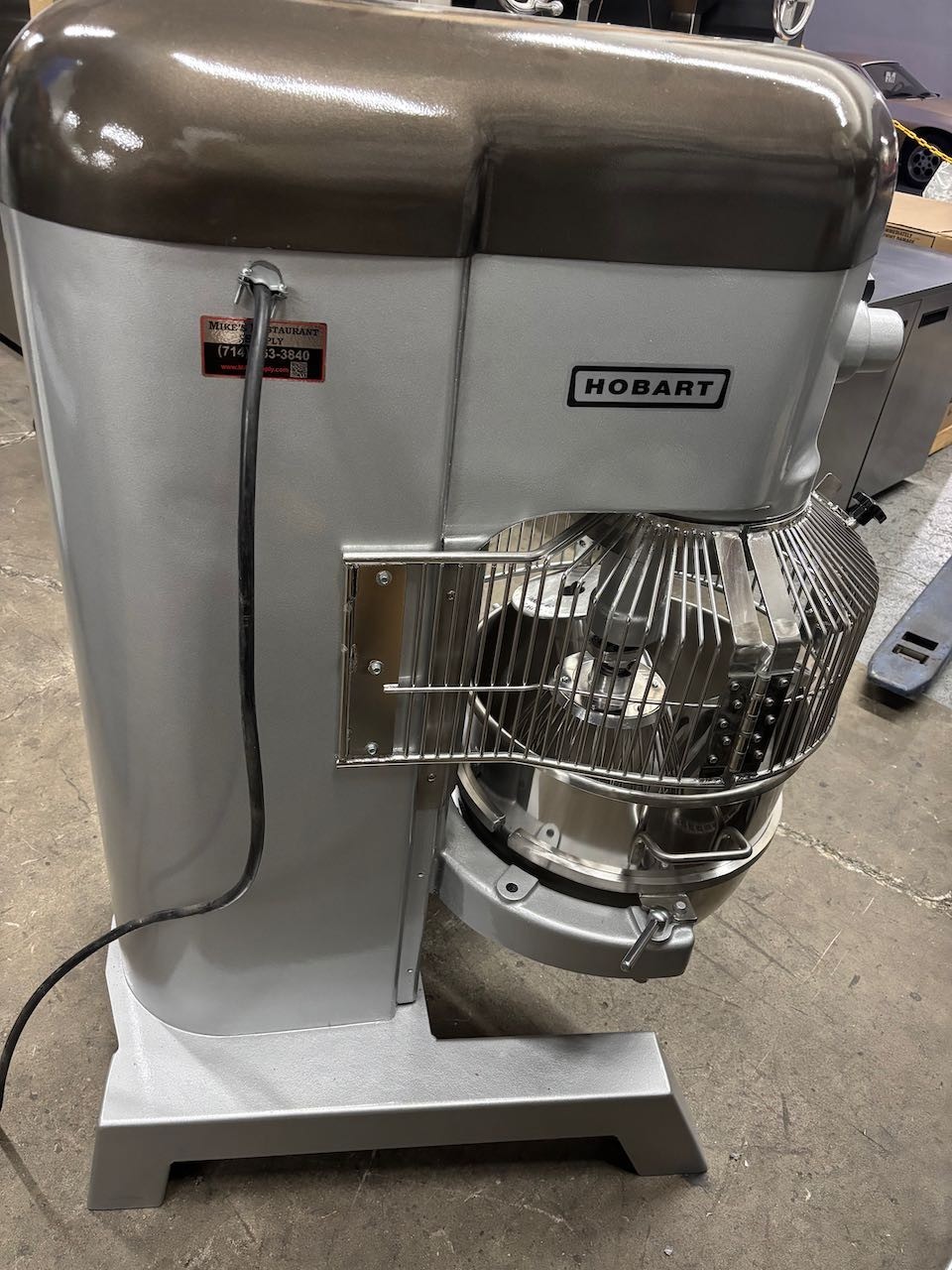 60 Quart Hobart H-600T Mixer 200V 1 Ph NEW Bowl & Attachments Qt NSF USA Bakery