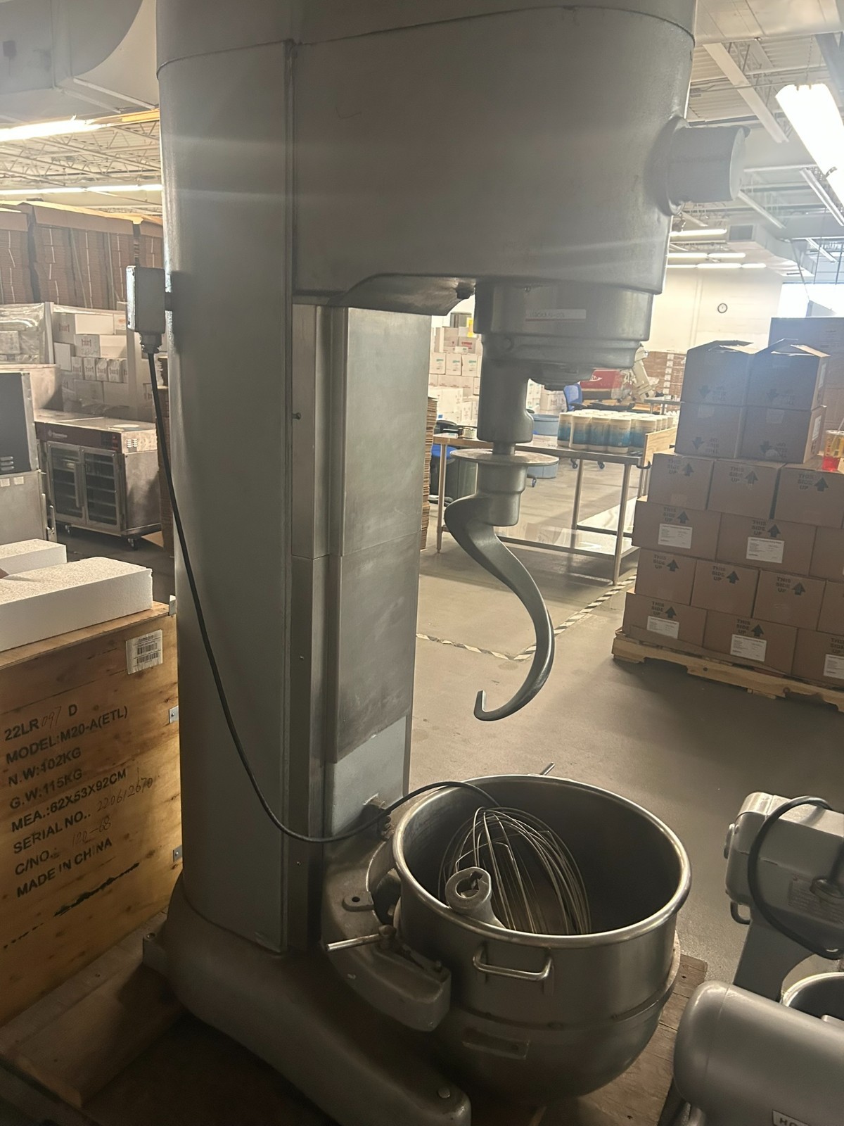 80 Qt Mixer With Hook, Paddle, Whisk, and Bowl