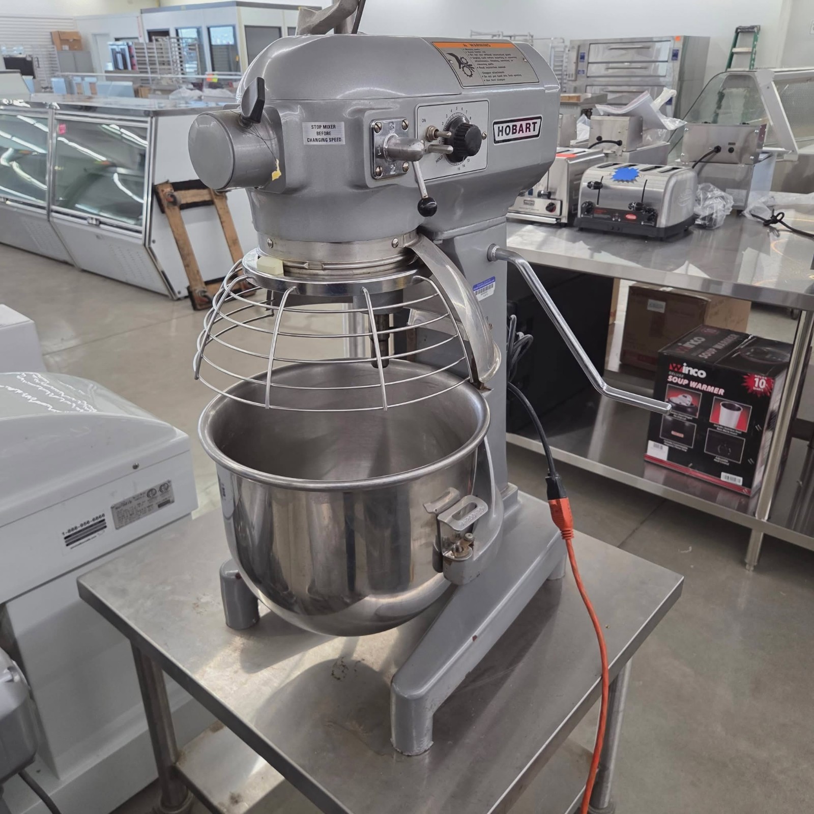 Hobart A200 20Qt Countertop Planetary Dough Mixer w/ Heavy Duty Stand – 115V