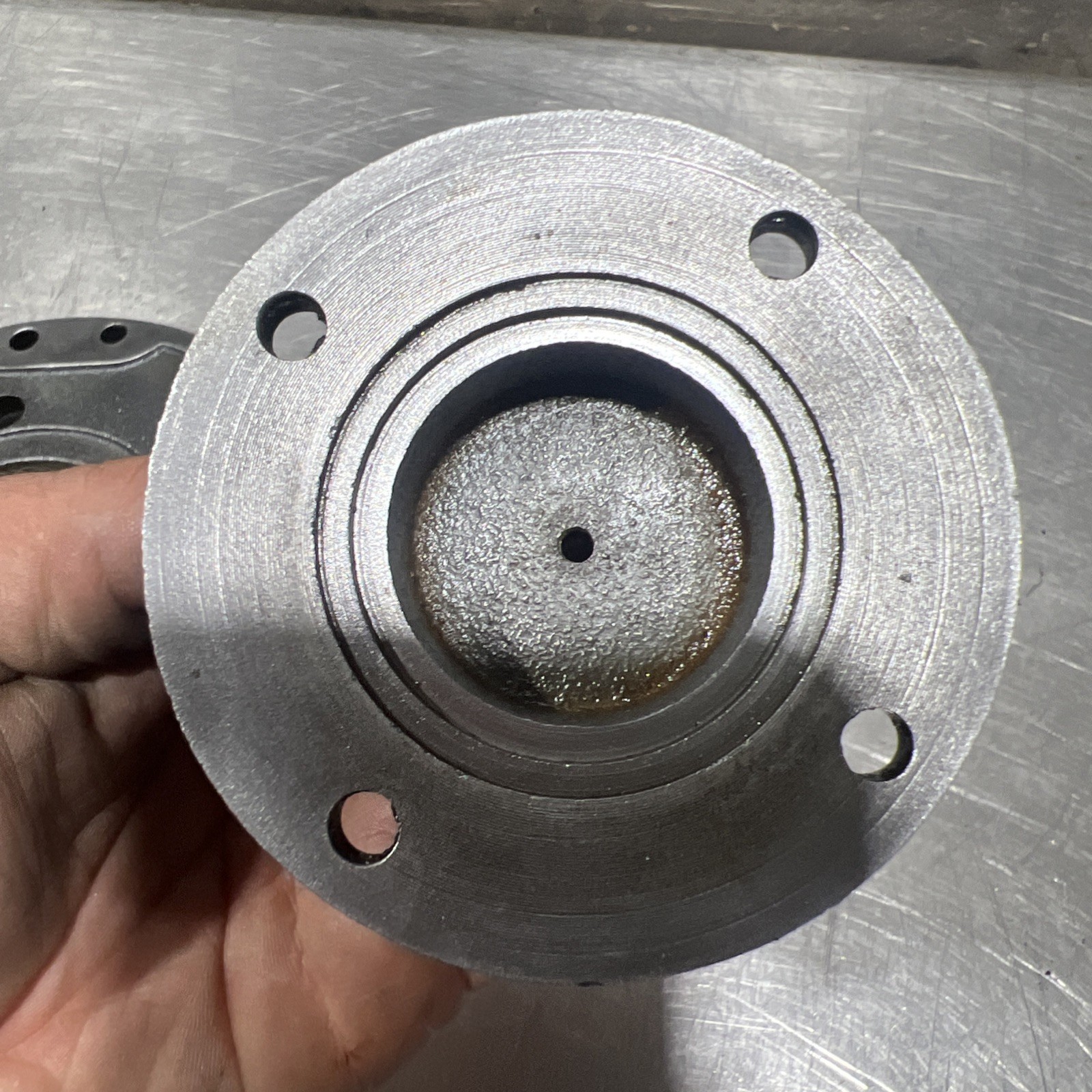 Genuine Hobart Model D-300 30 Qt Mixer Bearing Carrier Transmission Cover