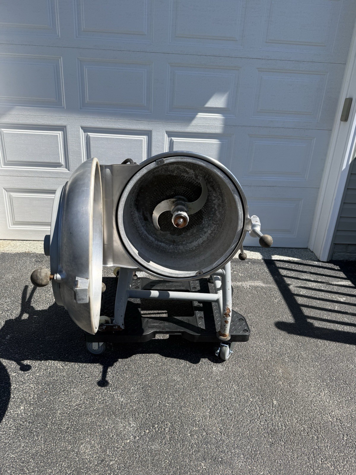 Hobart VCM-40 Vertical Tilt Cutter Mixer