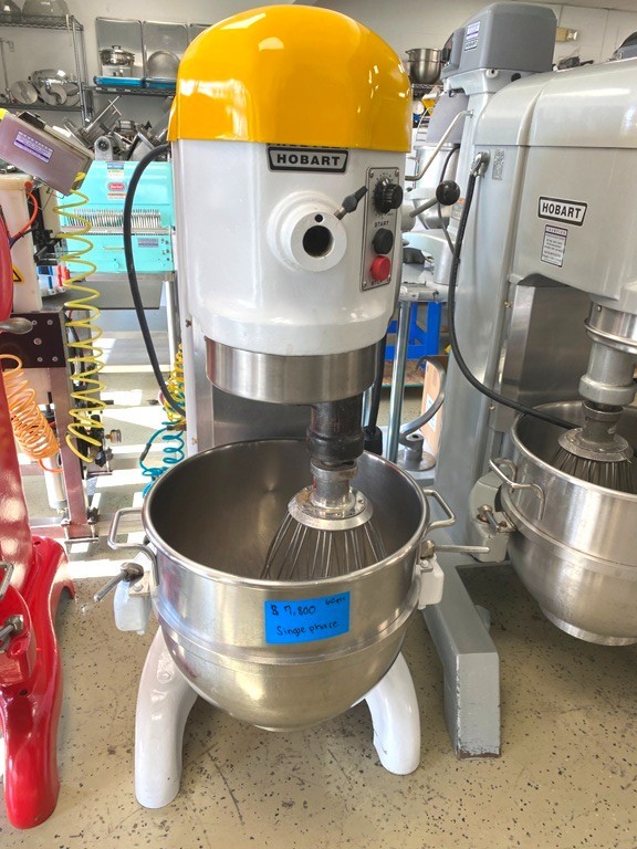Mixers/ Hobart H-600 60 Qt Mixer w/ Attachments/ 1.1/2 HP Motor/ Yellow-White #2