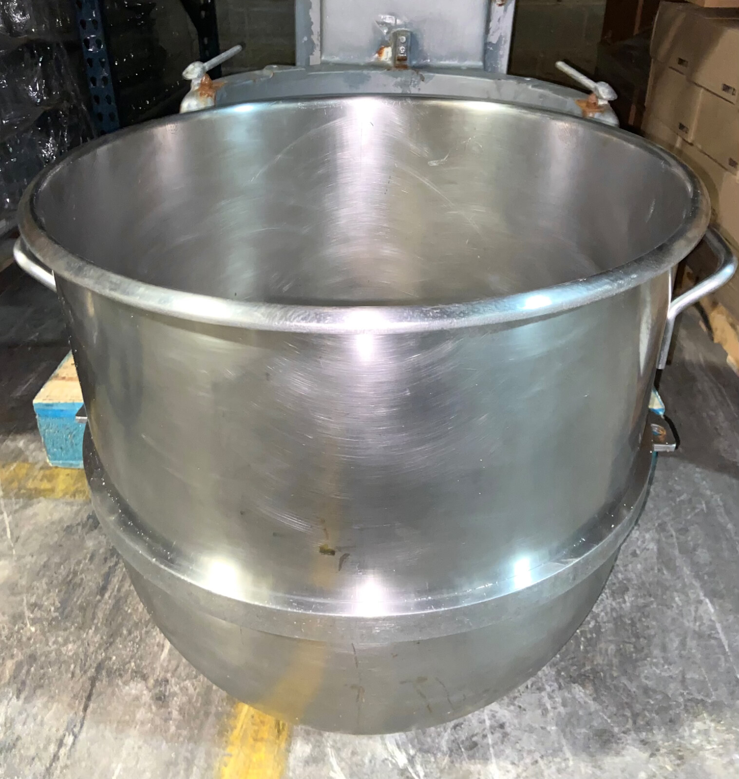 Hobart V1401 Industrial Mixer, 140qt – Mixing Bowl, Guard & Flat Beater Included