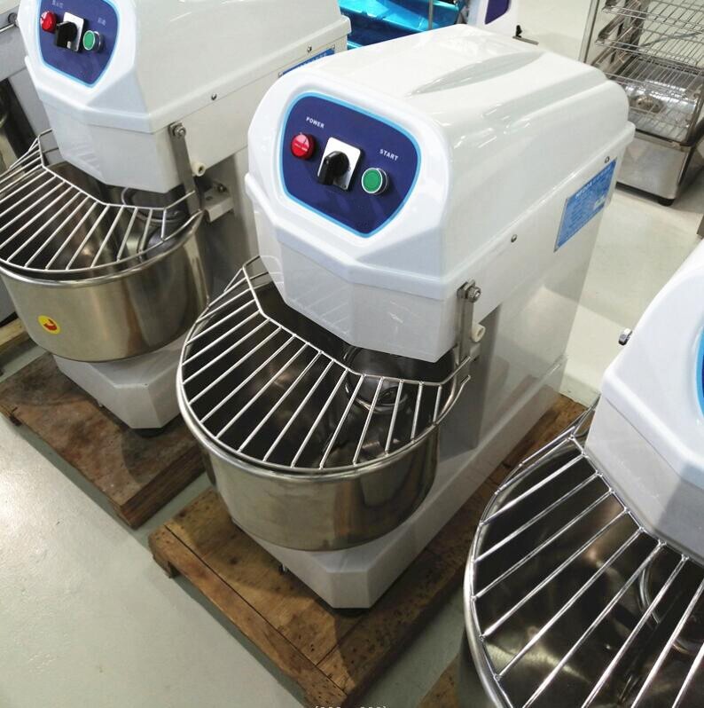 60L Commercial Double Speed Dough Mixer 220V Dough Kneading Machine w/knife