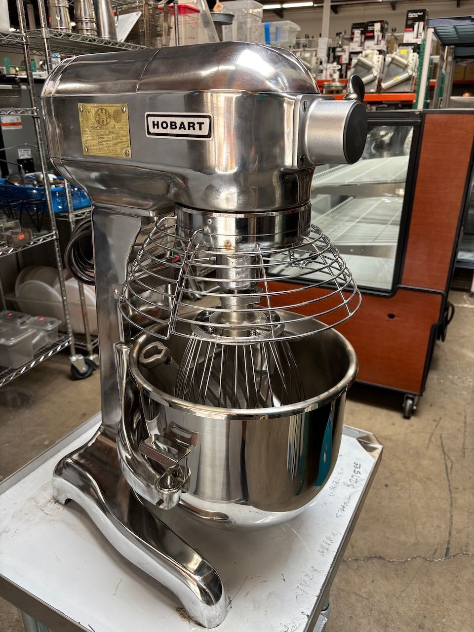 20 Quart Mixer Hobart A-200D NEW Bowl & Attachments Aluminum NSF 115V #4175
