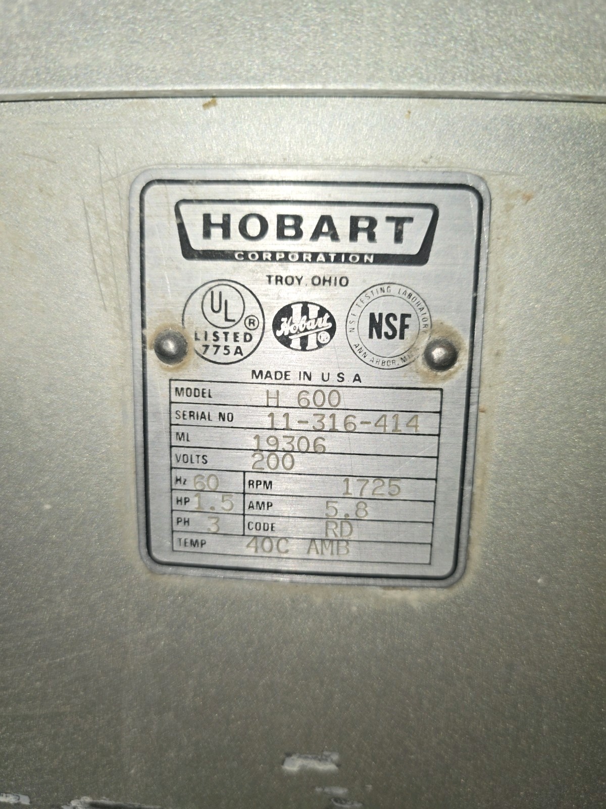 Hobart H 600. 60-quart mixer with stainless steel bowl and attachments