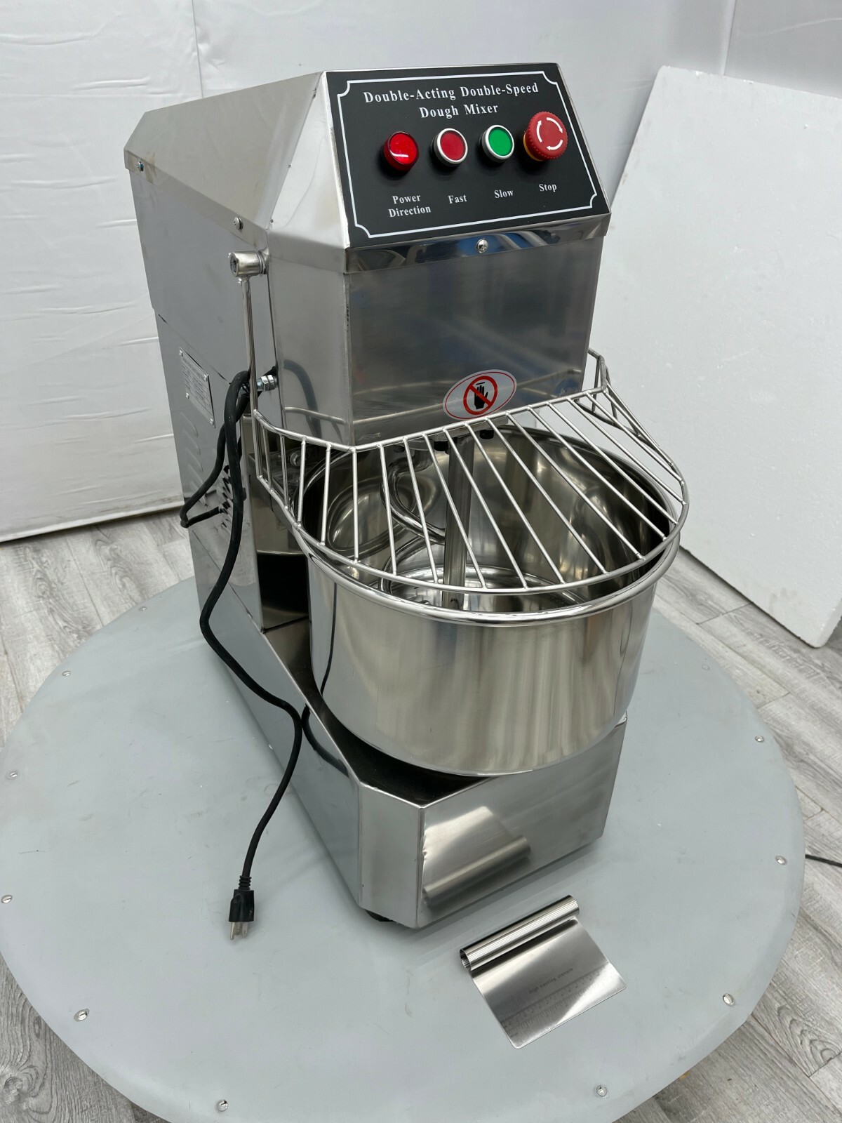 Commercial Dough Mixer 20L Dough Spiral Mixer Bakery Flour Mixing Machine 110V