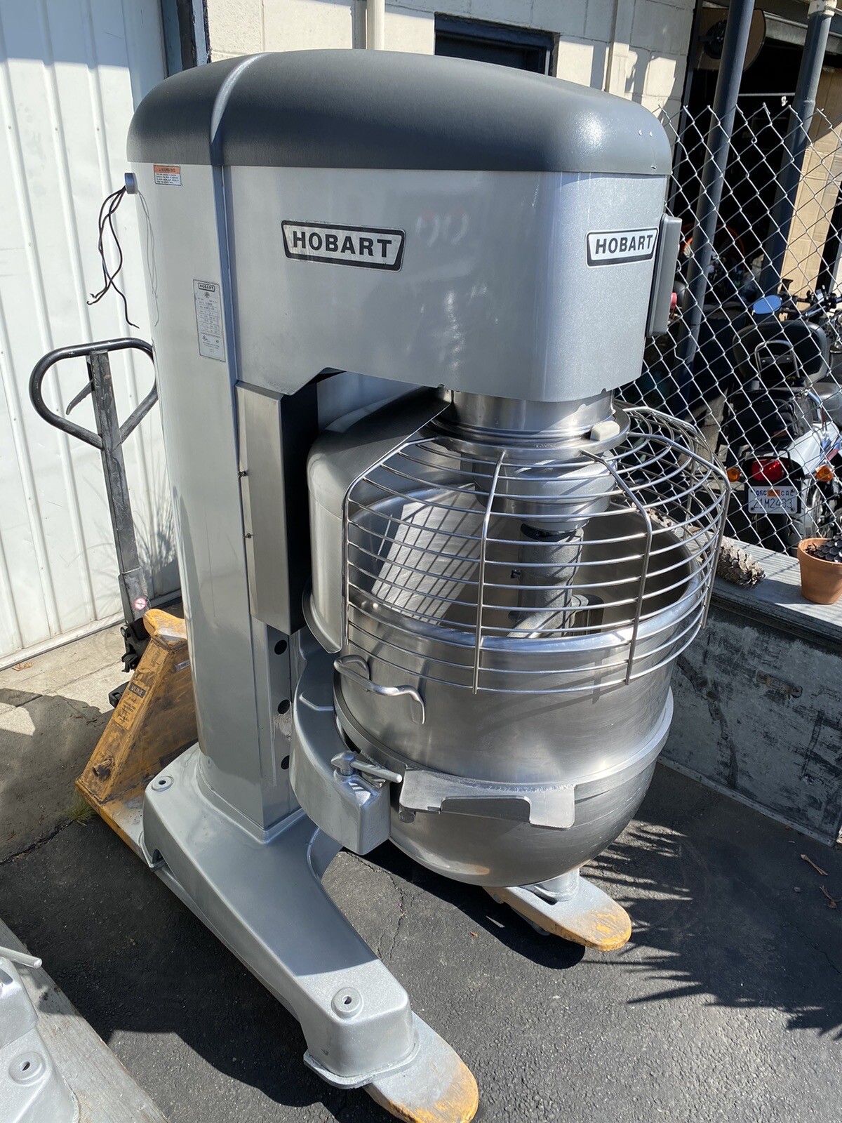 Hobart Legacy 140qt Mixer