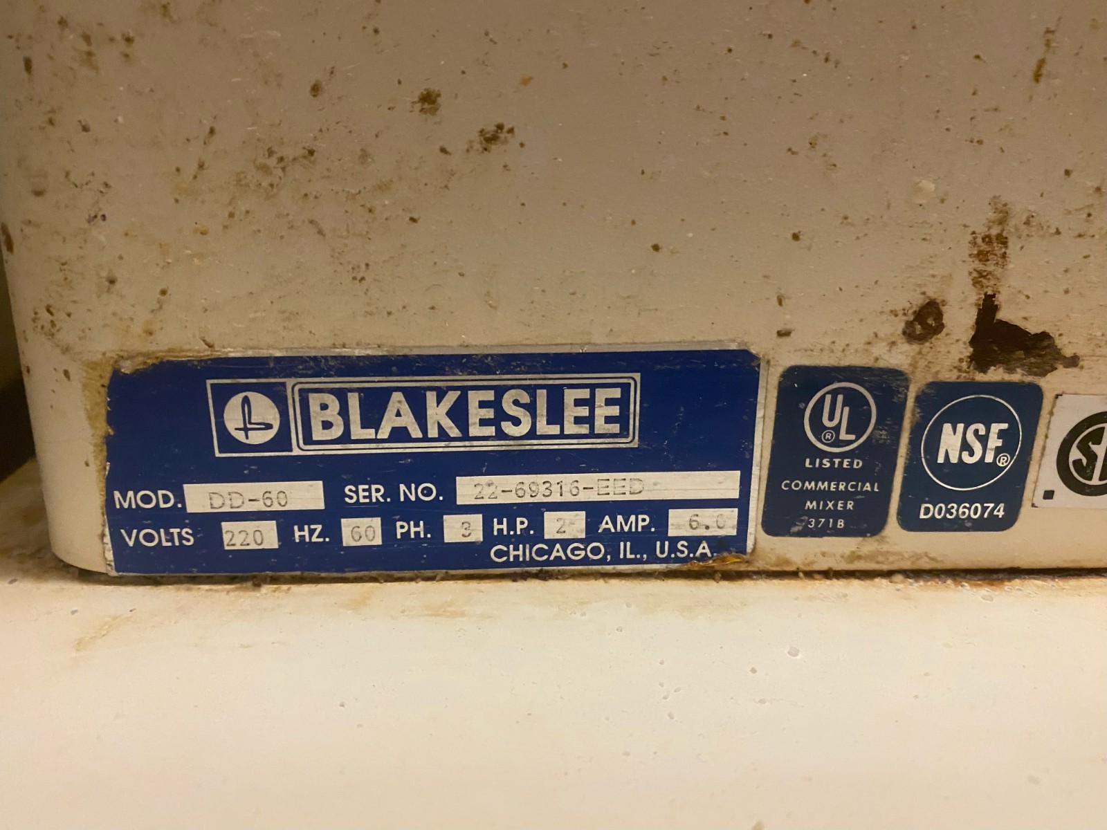 Blakeslee (DD-60) 60 Quart 4 Speed Heavy-Duty Industrial Bakery Dough Food Mixer