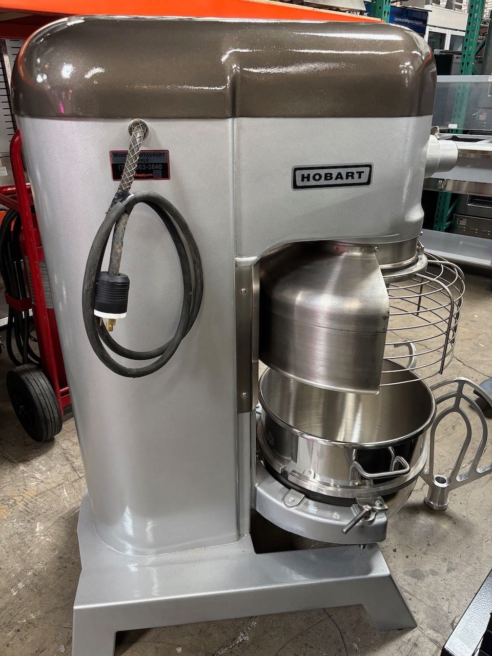 60 Quart Hobart H-600T Mixer 200V 1.5 HP 1 Phase NEW Bowl & Attachments Qt NSF