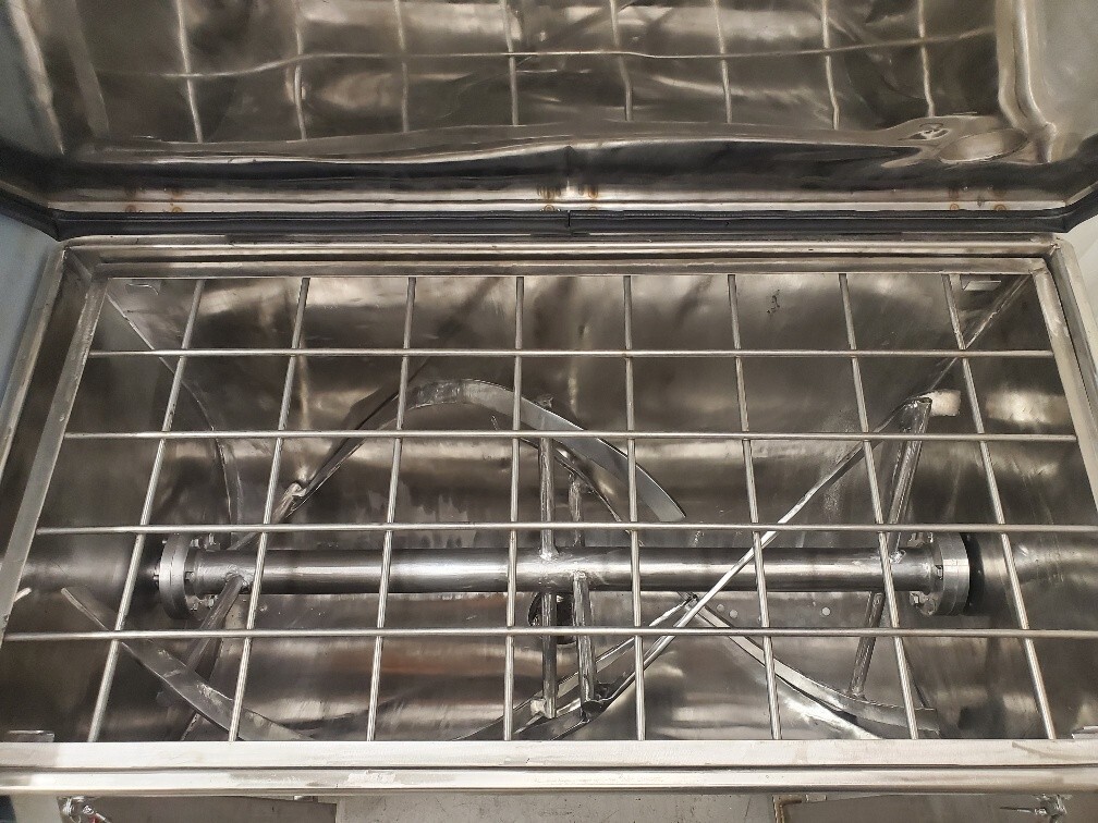 RIBBON MIXER 18CU STAINLESS STEEL