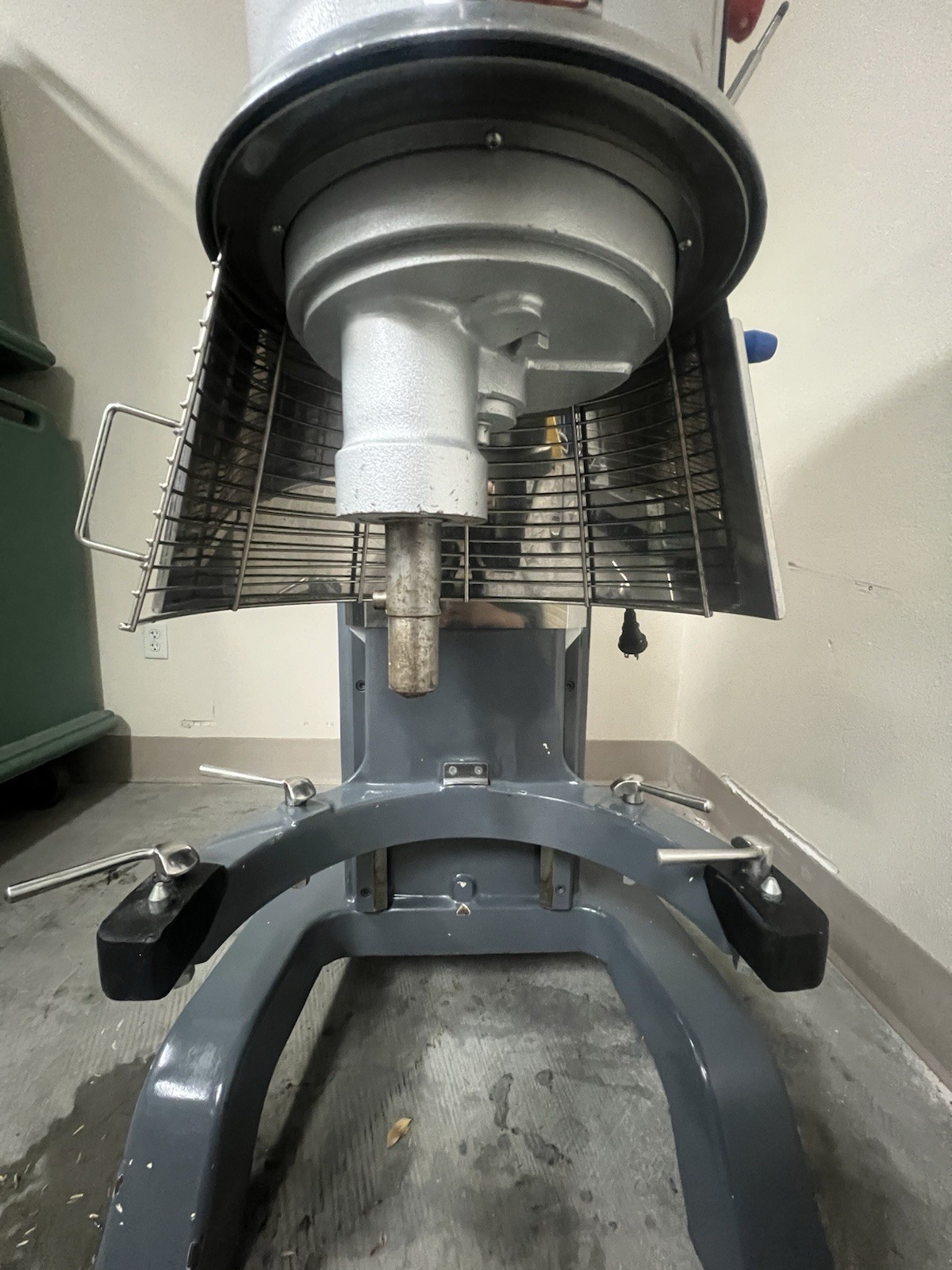 Vollrath Floor Model Commercial Mixer 3 Speed Bowl Whisk Paddle Dough Hook