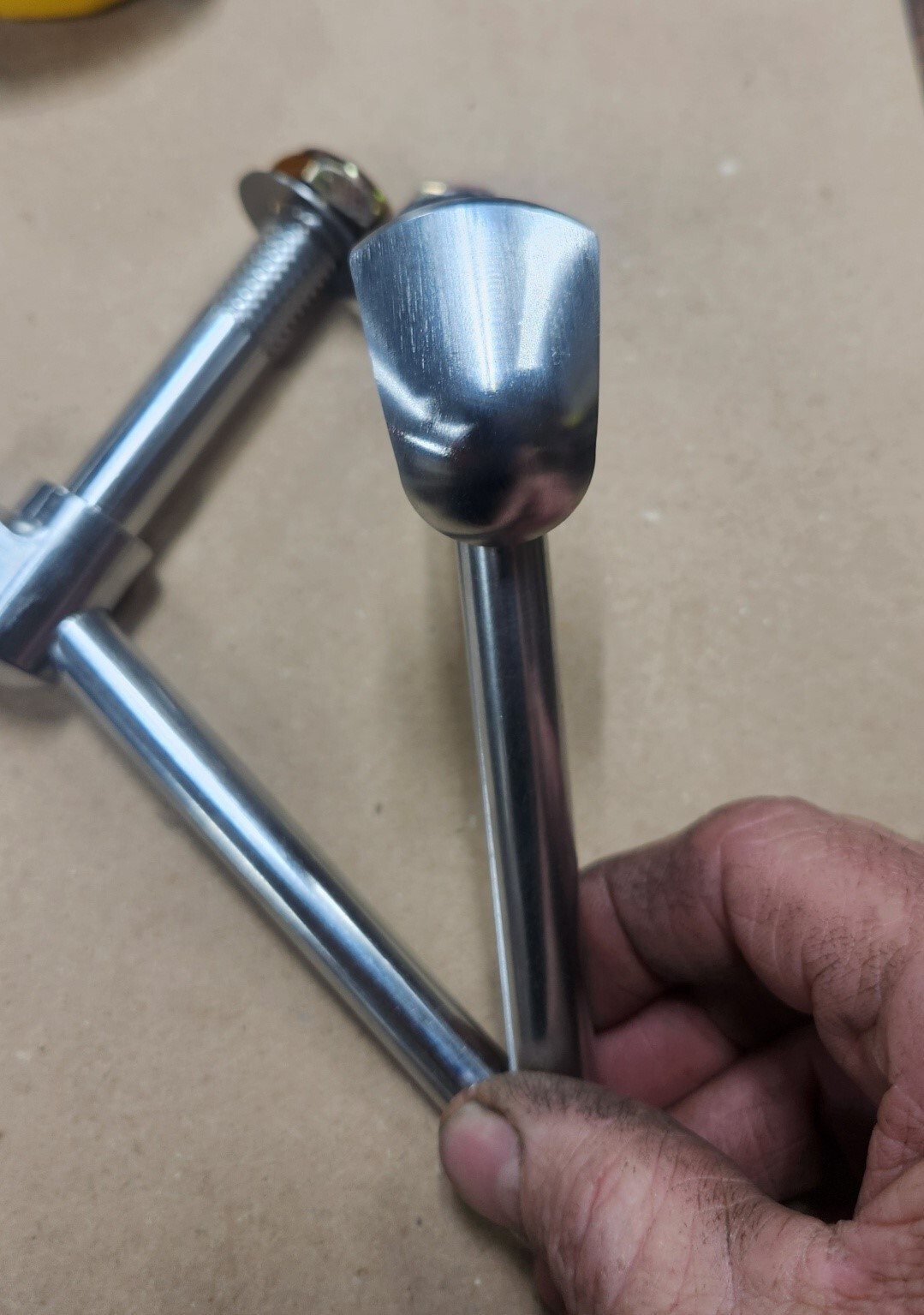 Hobart H600 P660 L800 M802 V140 Bowl Clamp handle With Nut & Spring Washer ONE