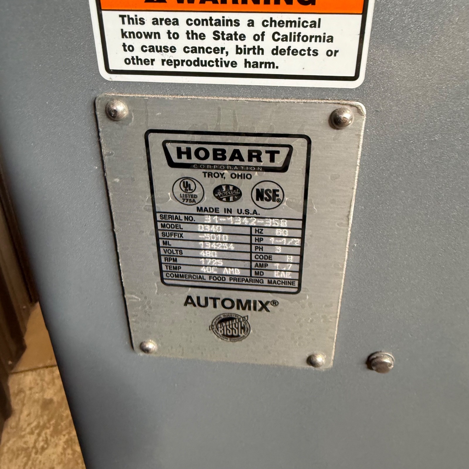 Hobart D340 40 Qt Mixer W/ Bowl & Attachments & Guard 1 1/2 HP 3 PH 480v