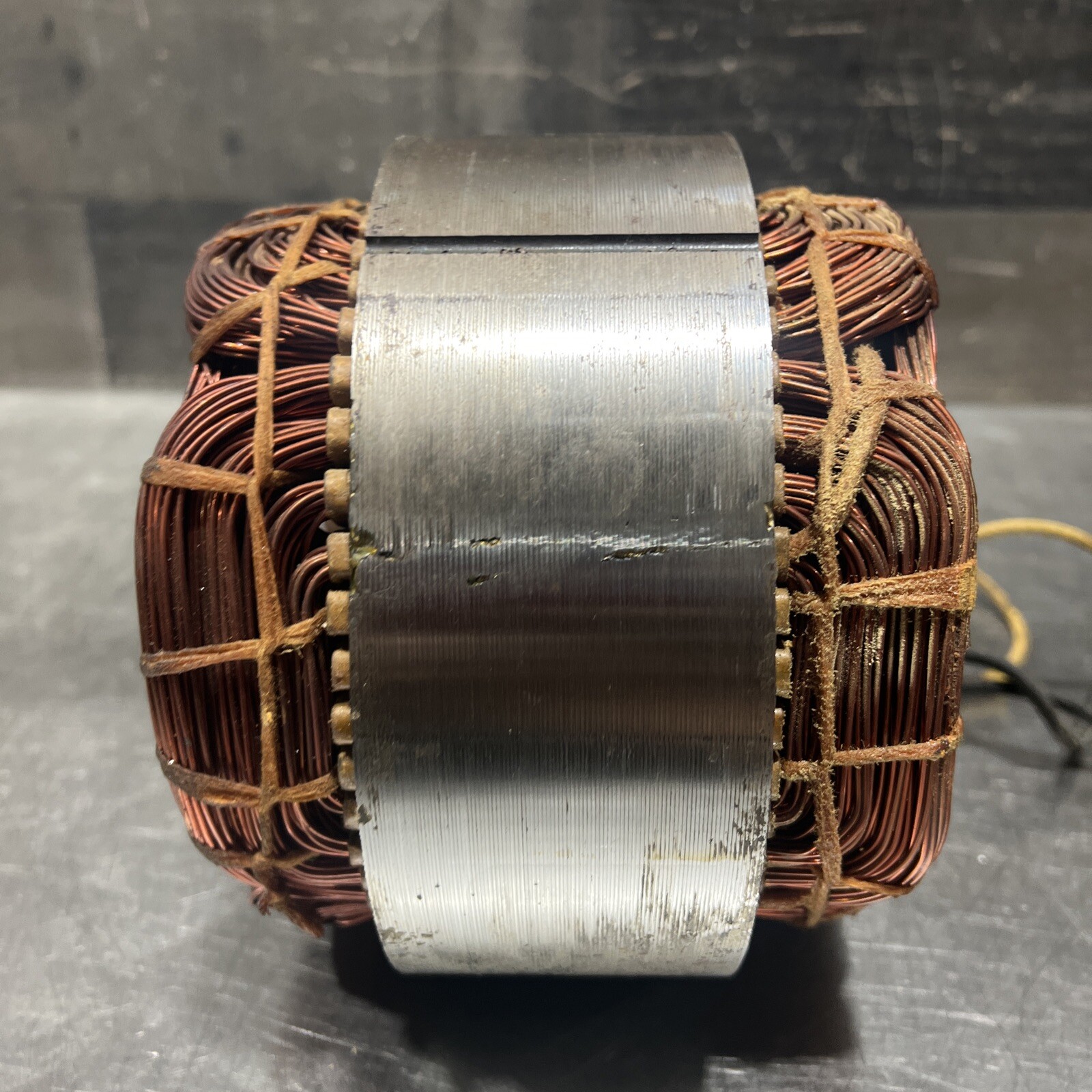 Genuine Hobart Model D-300 30 Qt Commercial Mixer Stator. 1 Ph 115V 60HZ