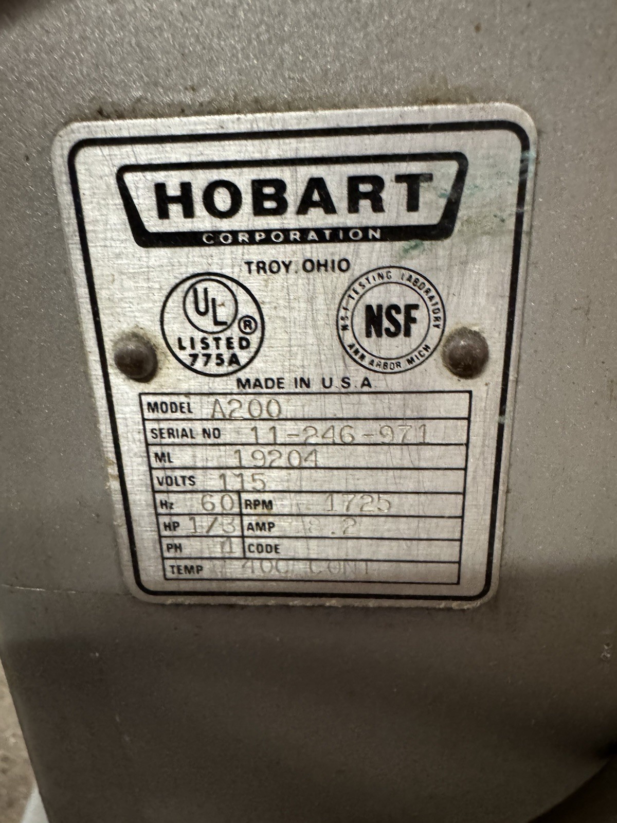 Hobart A200 20 Qt Countertop Planetary Mixer w/Bowl, Beater, & Whisk -120v QUIET