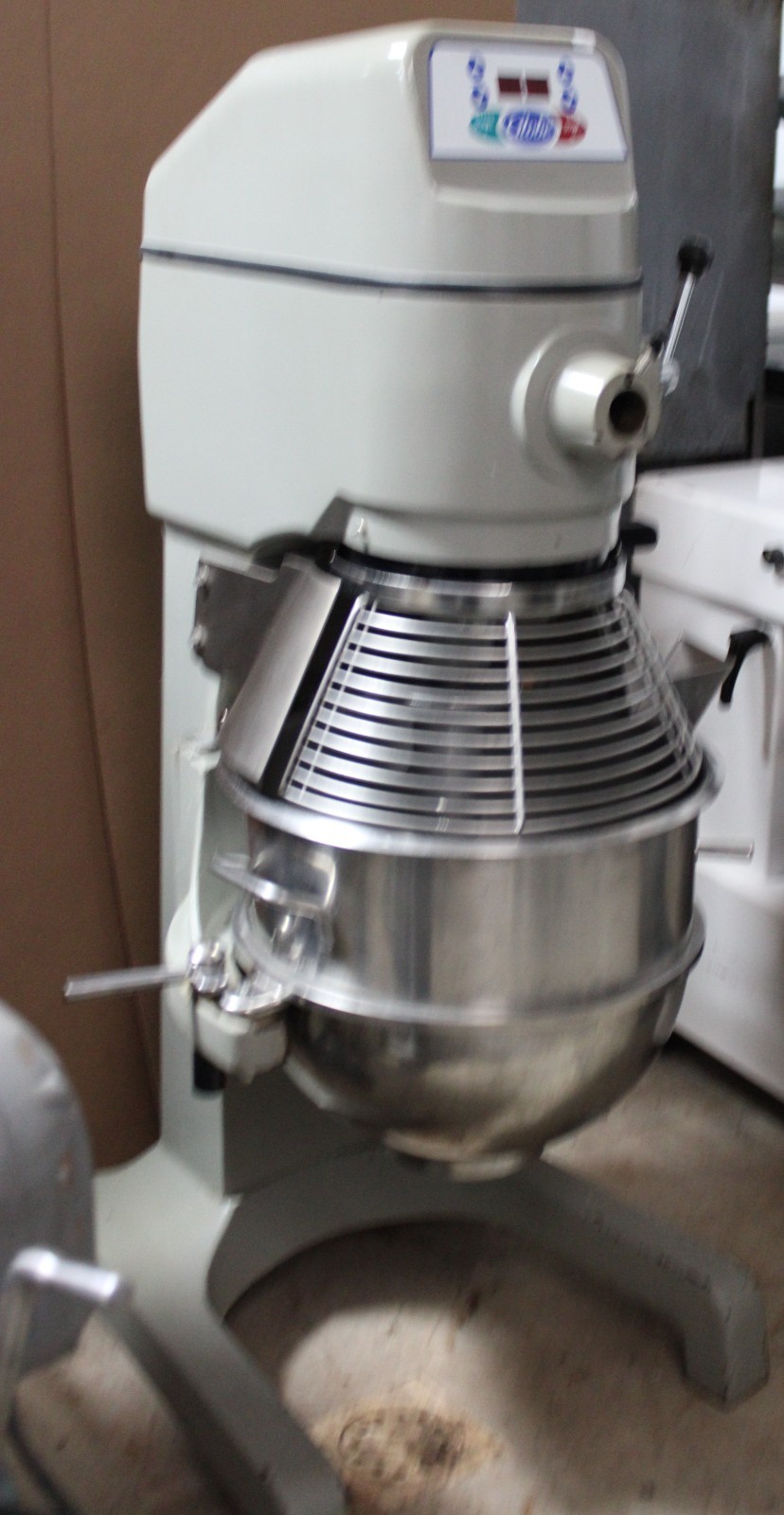 Globe Dough Mixer 30Qt Planetary Floor with Guard and Dough Hook