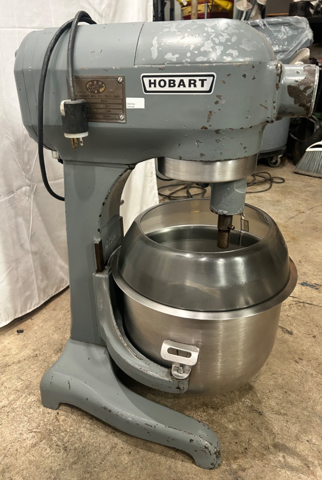 Hobart A-200 20qt Mixer w/Bowl, Paddle & Whisk T01034
