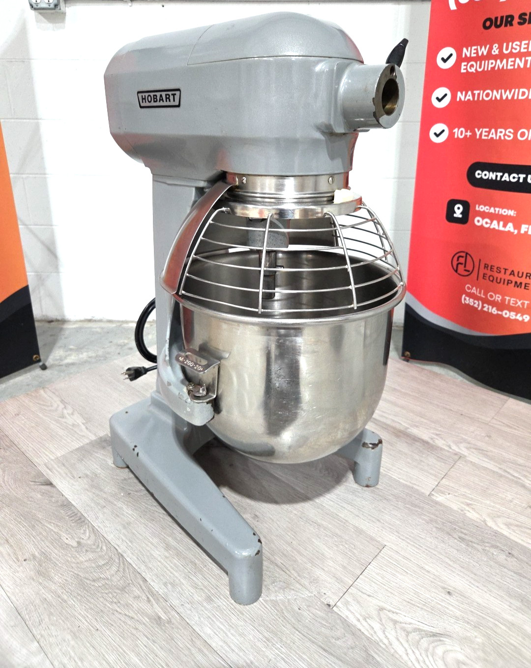 HOBART A200 20QT Mixer W/ Bowl, NEW Hook, Whip, Paddle – 120V- WATCH VIDEO!