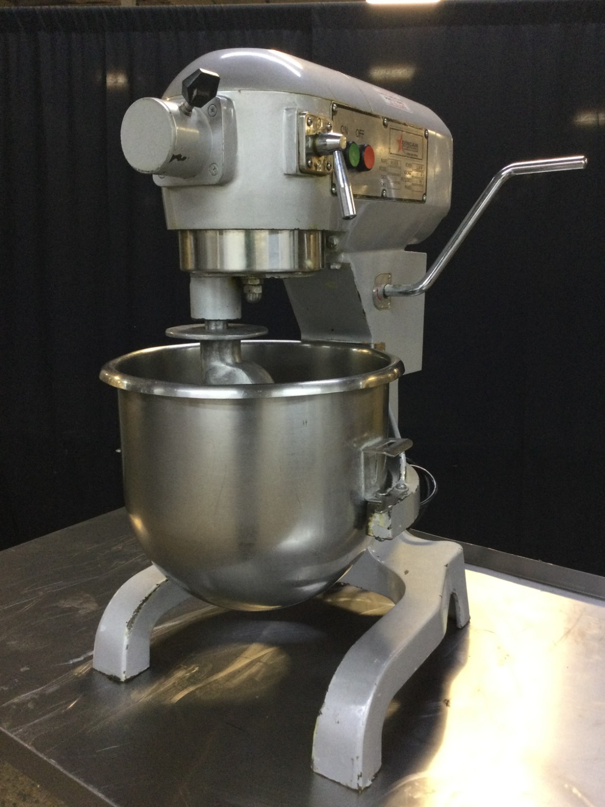 Omcan SP200 20Qt Dough Mixer With 3 Attachments