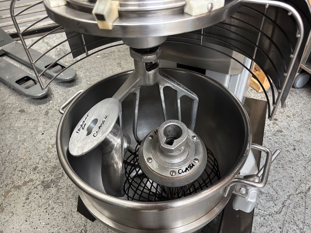 60 Quart Hobart H-600T Mixer Timer Bowl Safety Cage With 3 Attachments 3PH #5307